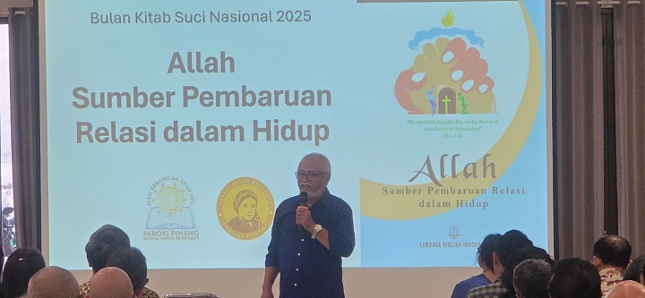 margor memberi pengantar tentang tema Pakai